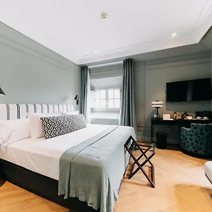 4* Szálloda Soho Boutique Colon